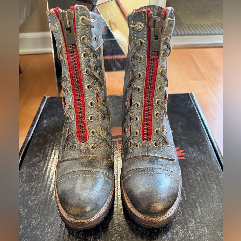 Freebird Liverpool Boots sz 7 Like New w/box